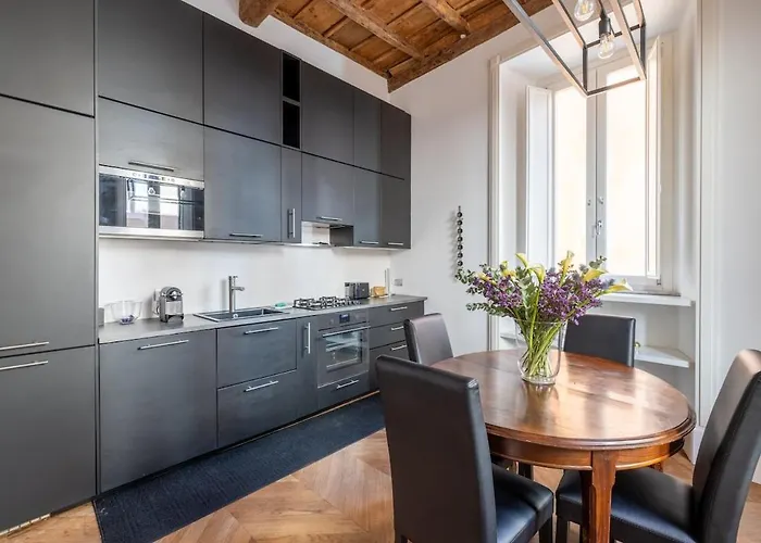 Navona Apartment *